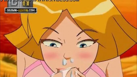 Totally Spies Porn - Beach bitch Clover