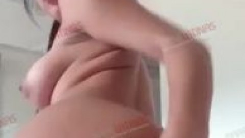 Babe masturbating on camera