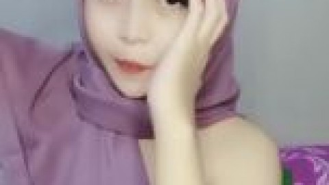 Cewek Jilbab Sekars Memek Tembem livestream