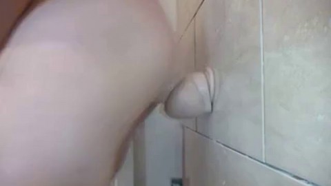 Quickie Against the Wall: Amateur Crossdresser Fun with a Sex Toy